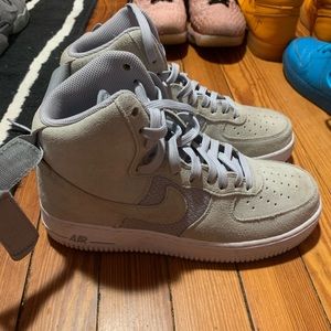 Air Force 1 size 7y